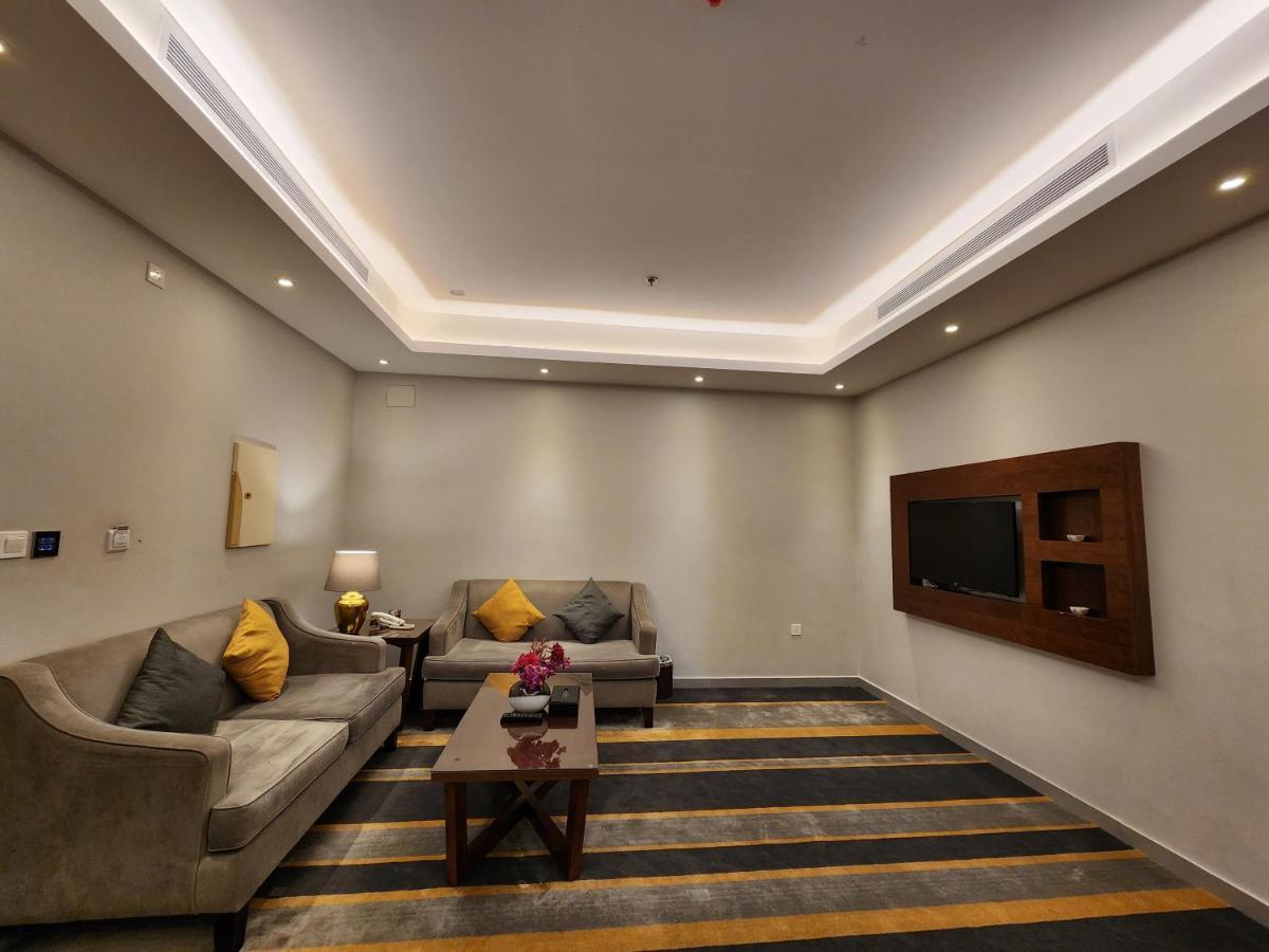 دار ود للأجنحة الفندقية Jidda Exteriör bild